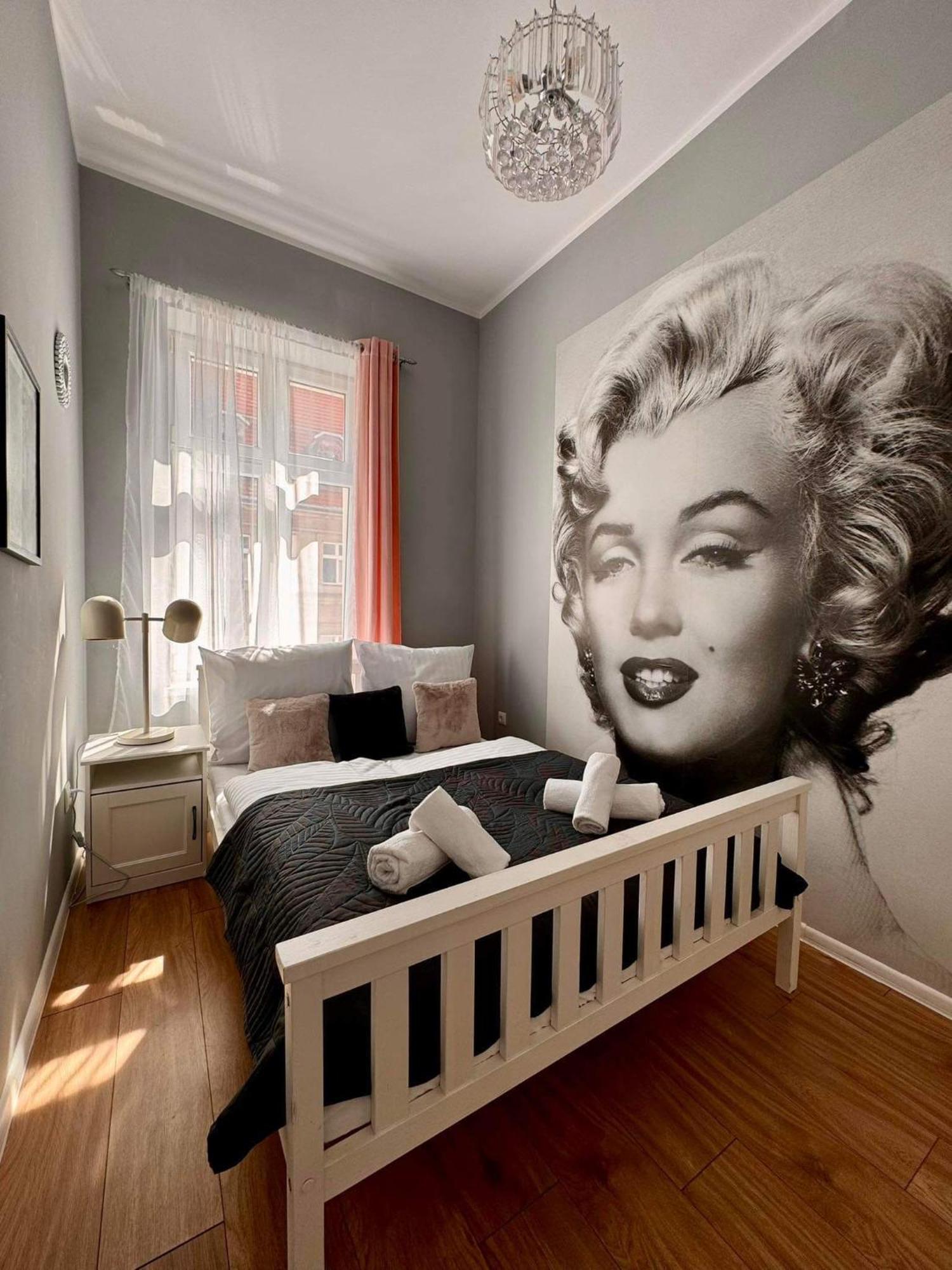 Apartament Filmowy Wałbrzych Εξωτερικό φωτογραφία